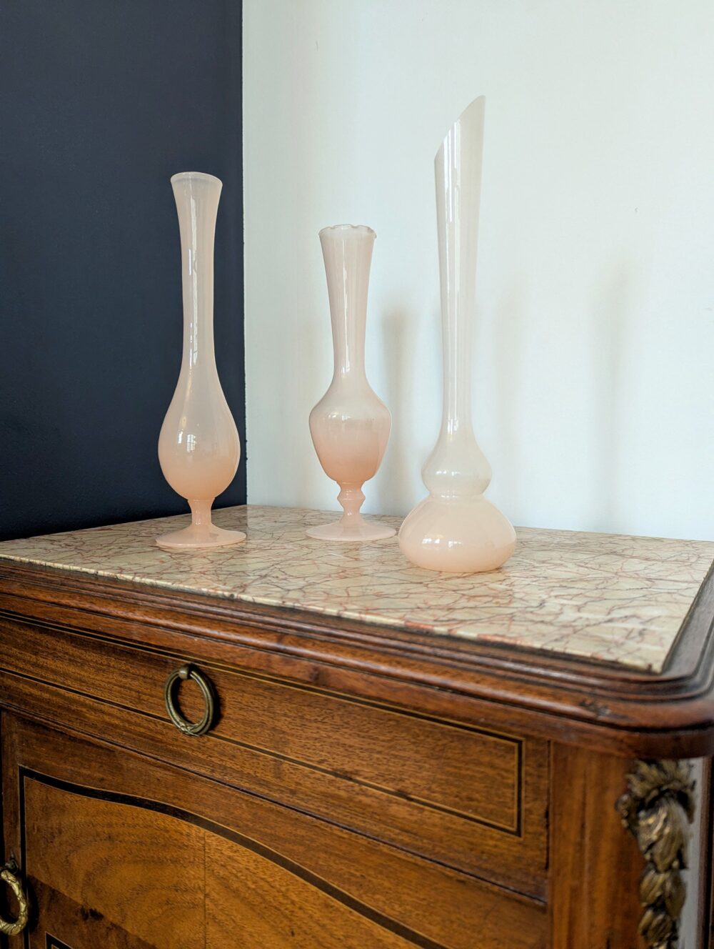 Trio de vases en Opaline – Image 5